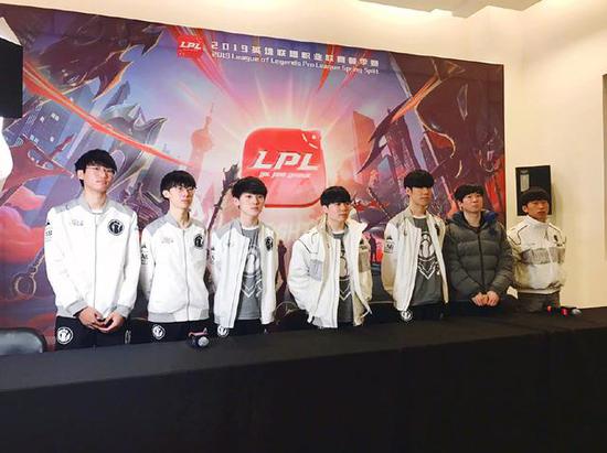 也在与多伦 也在与多伦