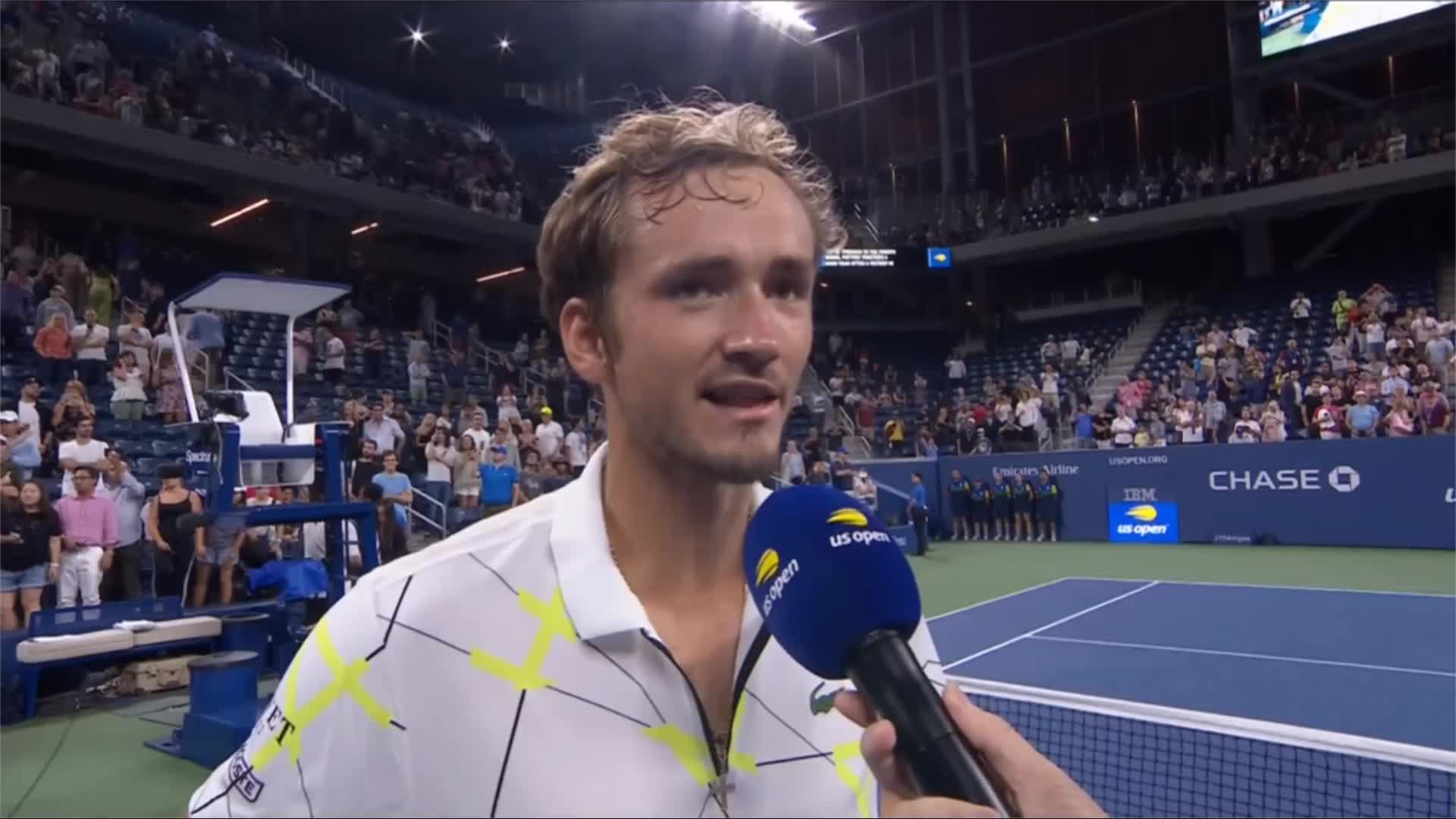 他在一次访 他在一次访